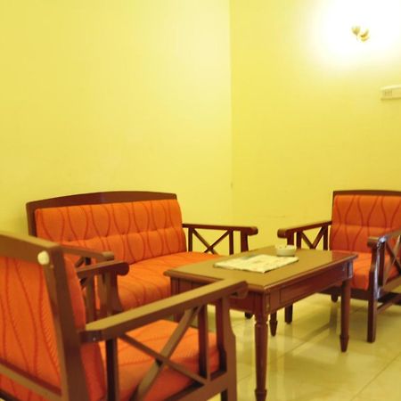 Hotel Orange Blossom Tiruchirappalli Extérieur photo