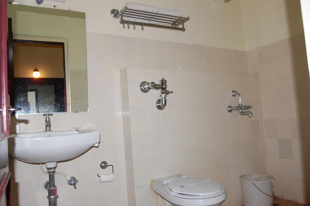 Hotel Orange Blossom Tiruchirappalli Extérieur photo