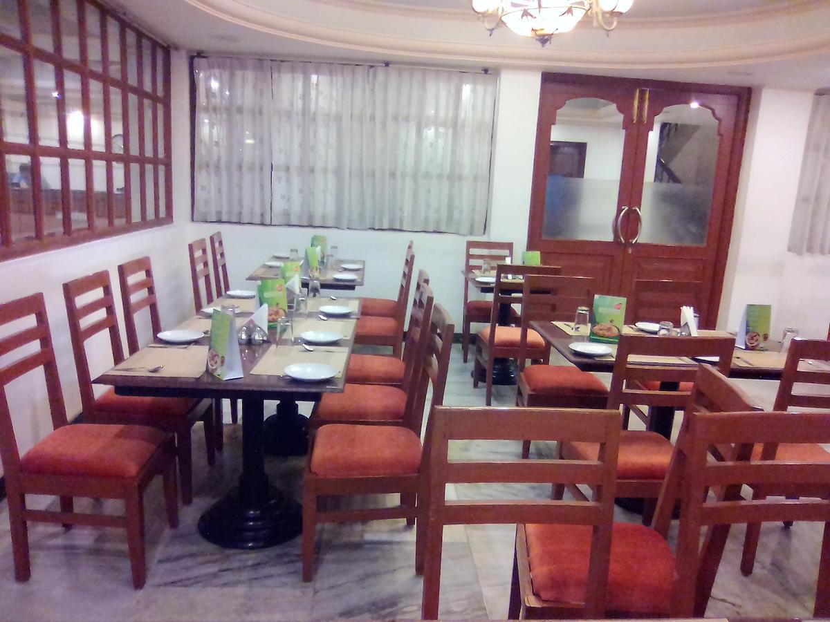 Hotel Orange Blossom Tiruchirappalli Extérieur photo