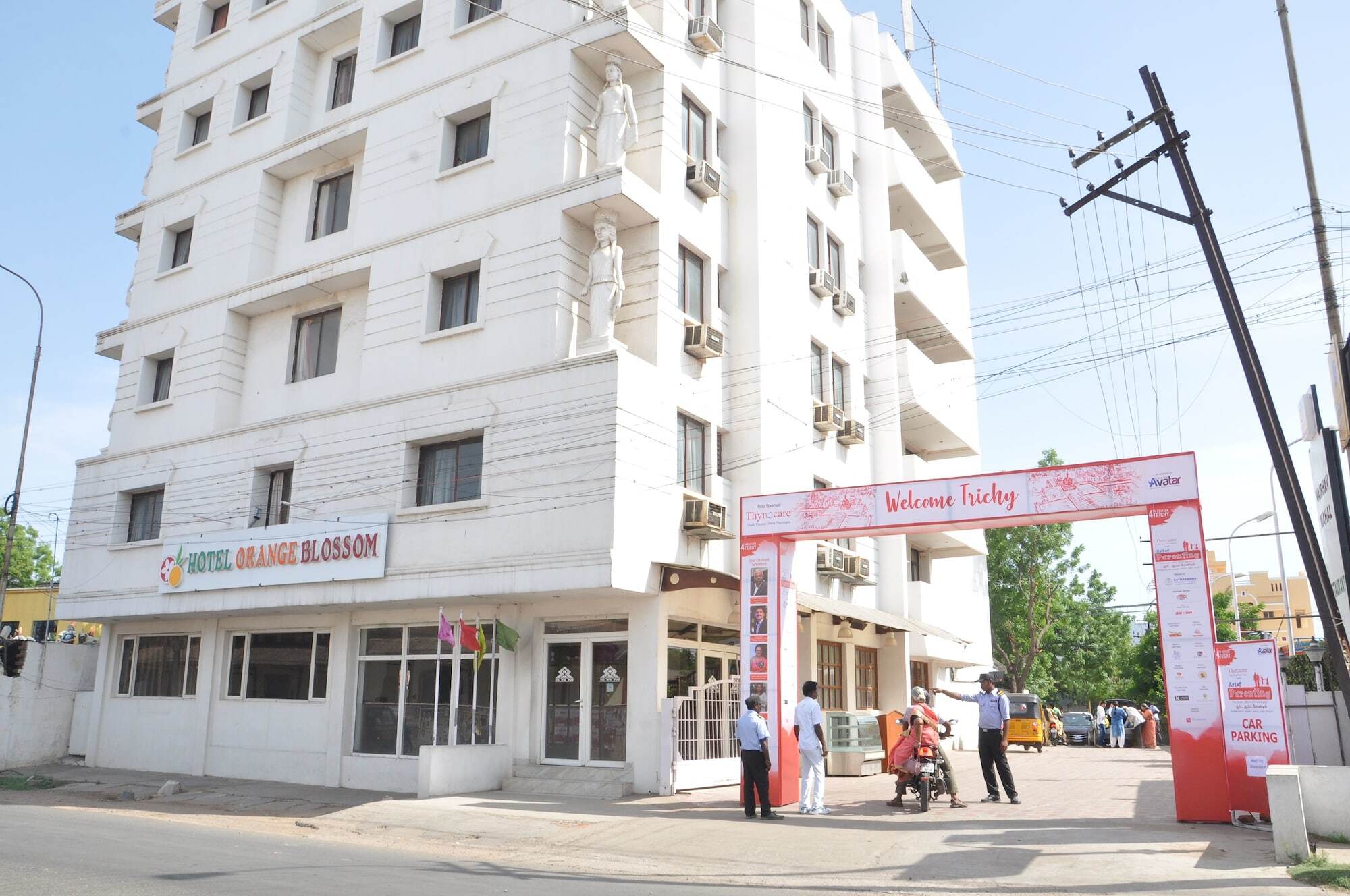 Hotel Orange Blossom Tiruchirappalli Extérieur photo
