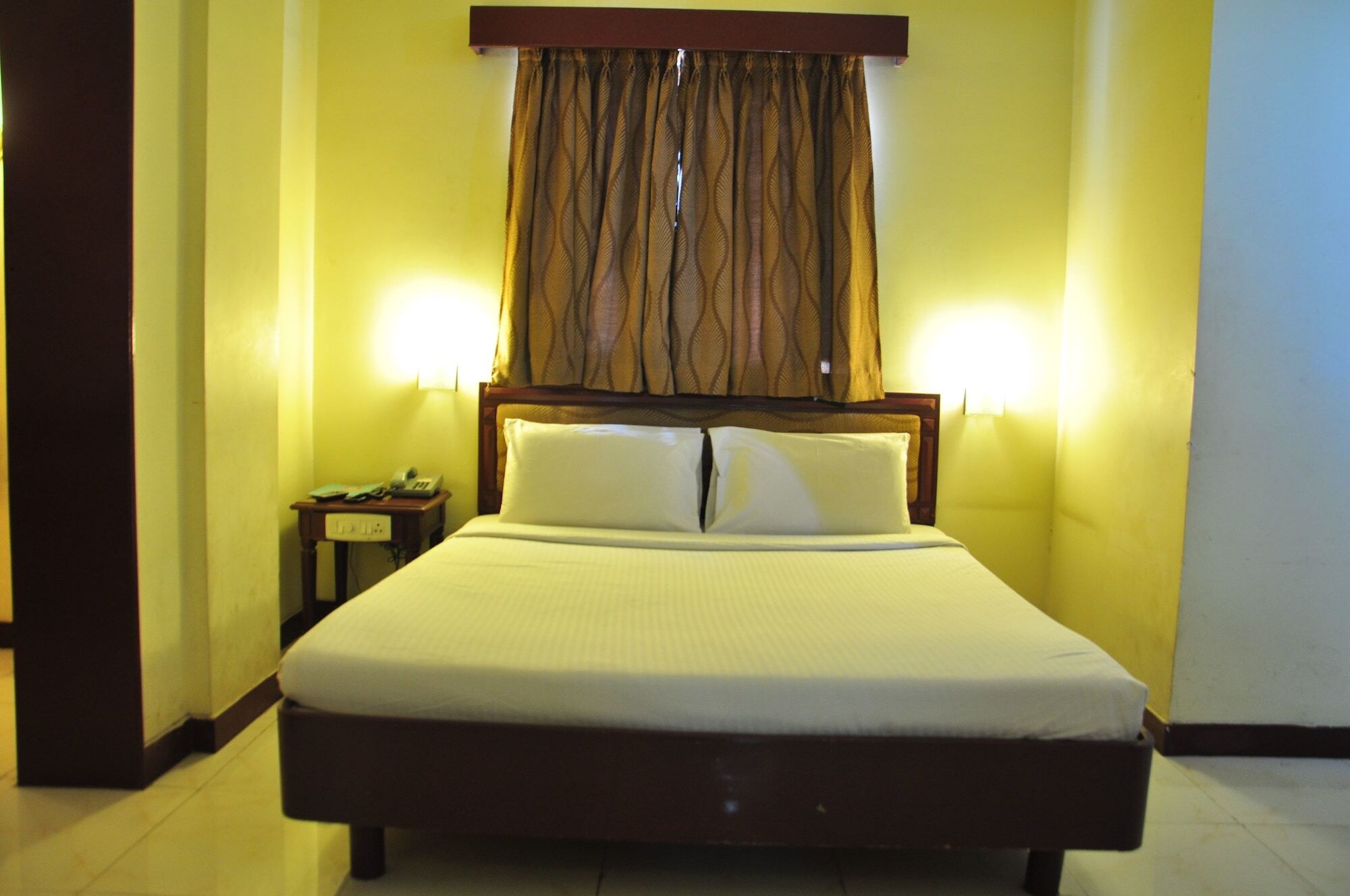 Hotel Orange Blossom Tiruchirappalli Extérieur photo